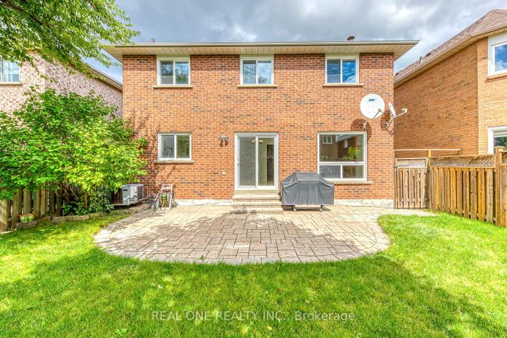 Photo 32 at 5192 Castlefield Drive, East Credit, Mississauga