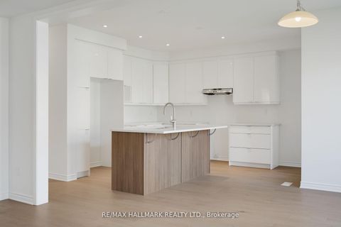 Photo 10 at 626 Newlove Street, Rural Innisfil, Innisfil