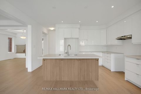 Photo 11 at 626 Newlove Street, Rural Innisfil, Innisfil