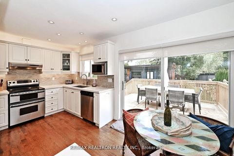 Photo 10 at 9 Karen Road, Donalda, Toronto