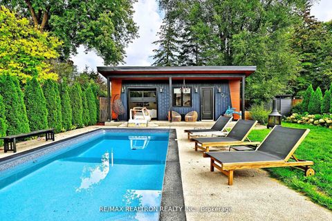 Photo 37 at 9 Karen Road, Donalda, Toronto