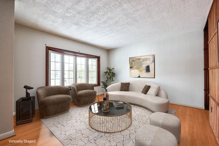 Photo 4 at 557 Stonecliffe Road, WO West, Oakville