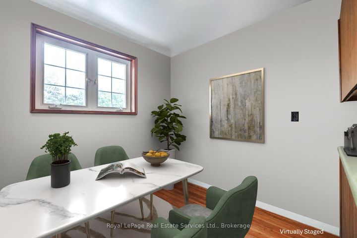 Photo 10 at 557 Stonecliffe Road, WO West, Oakville