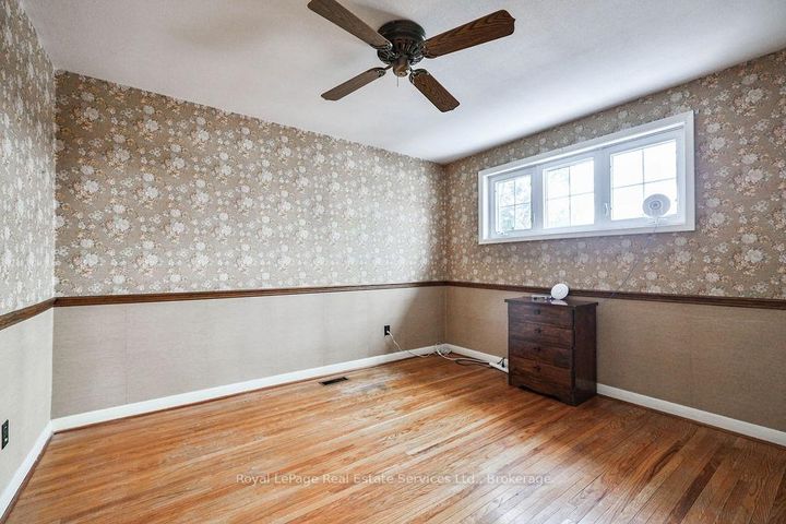 Photo 14 at 557 Stonecliffe Road, WO West, Oakville