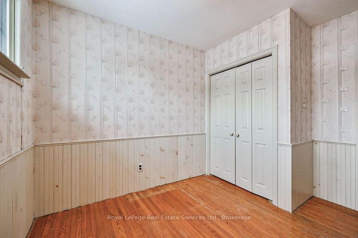 Photo 17 at 557 Stonecliffe Road, WO West, Oakville