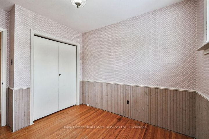 Photo 20 at 557 Stonecliffe Road, WO West, Oakville