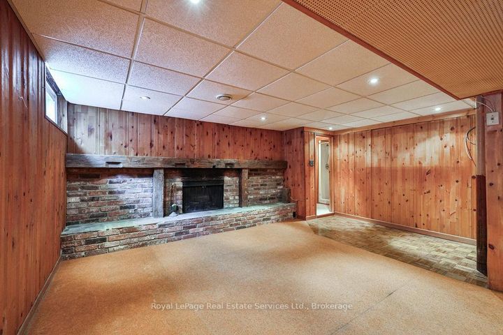 Photo 23 at 557 Stonecliffe Road, WO West, Oakville