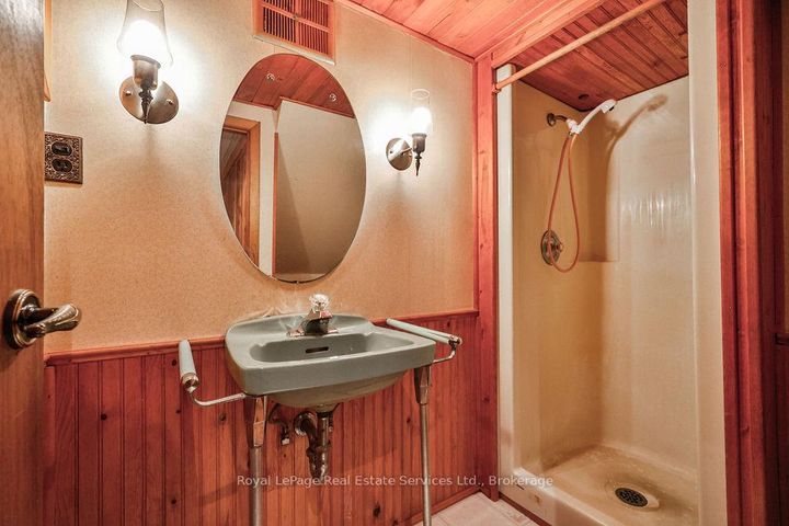 Photo 30 at 557 Stonecliffe Road, WO West, Oakville