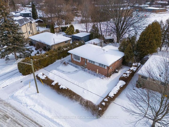 Photo 35 at 557 Stonecliffe Road, WO West, Oakville