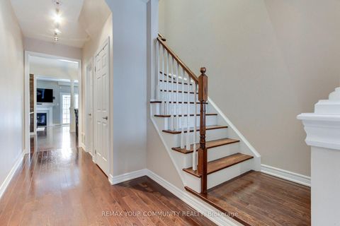 Photo 7 at 506 Foxcroft Boulevard, Wyndham, Newmarket