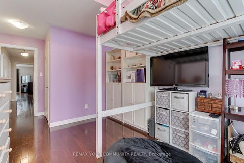 Photo 31 at 506 Foxcroft Boulevard, Wyndham, Newmarket