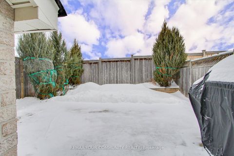 Photo 34 at 506 Foxcroft Boulevard, Wyndham, Newmarket