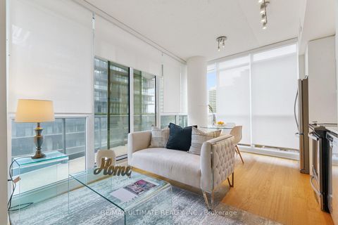 Photo 6 at 802 - 30 Roehampton Avenue, Mount Pleasant West, Toronto