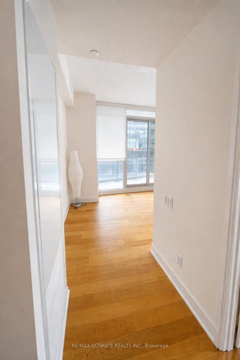 Photo 19 at 802 - 30 Roehampton Avenue, Mount Pleasant West, Toronto