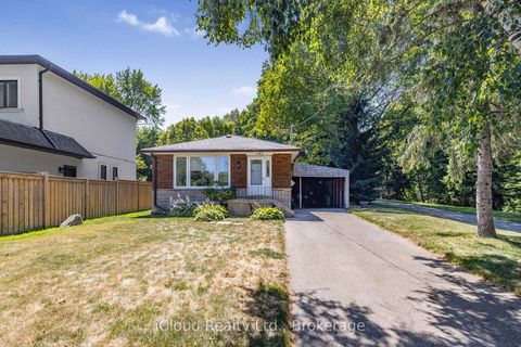Photo 2 at 192 Beechgrove Drive, West Hill, Toronto