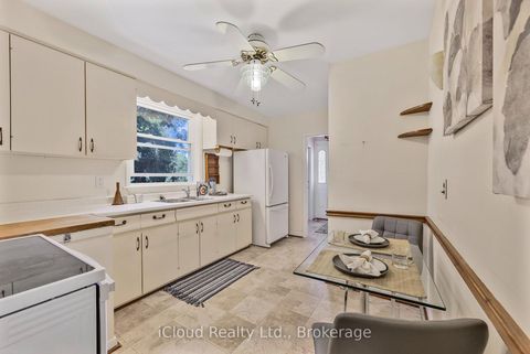 Photo 11 at 192 Beechgrove Drive, West Hill, Toronto
