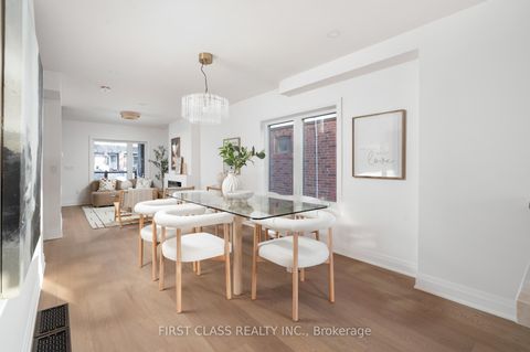 Photo 10 at 38 Bonnie Brae Boulevard, East York, Toronto