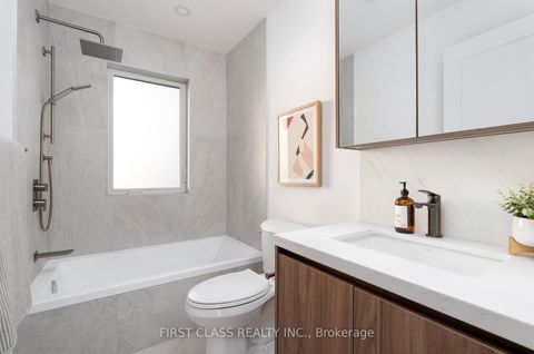 Photo 18 at 38 Bonnie Brae Boulevard, East York, Toronto