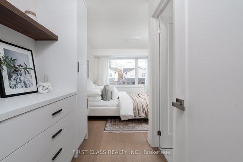 Photo 23 at 38 Bonnie Brae Boulevard, East York, Toronto