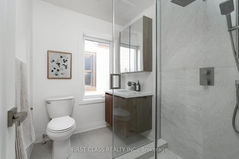 Photo 27 at 38 Bonnie Brae Boulevard, East York, Toronto