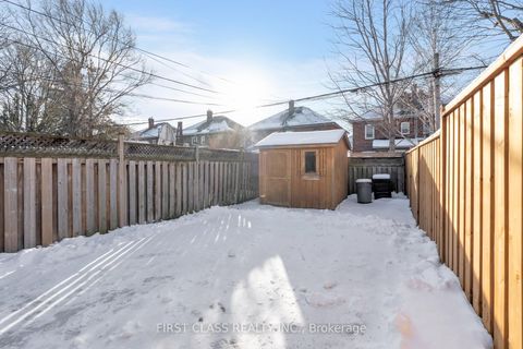 Photo 30 at 38 Bonnie Brae Boulevard, East York, Toronto