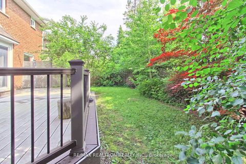 Photo 31 at 19 Crystal Drive N, Mill Pond, Richmond Hill