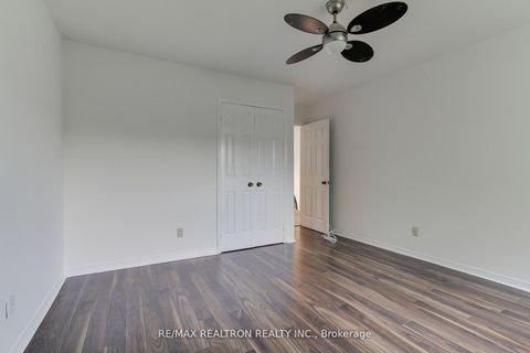 Photo 41 at 19 Crystal Drive N, Mill Pond, Richmond Hill