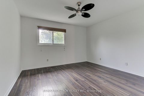 Photo 42 at 19 Crystal Drive N, Mill Pond, Richmond Hill