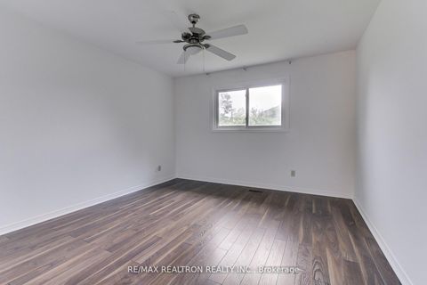 Photo 44 at 19 Crystal Drive N, Mill Pond, Richmond Hill