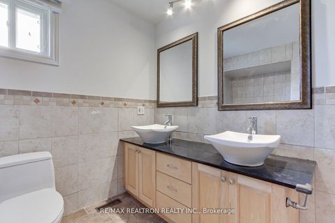 Photo 46 at 19 Crystal Drive N, Mill Pond, Richmond Hill