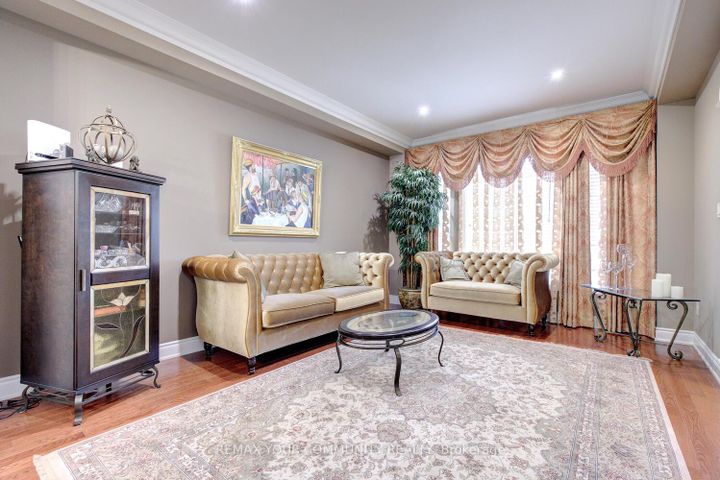 Photo 4 at 58 Michael Fisher Avenue, Patterson, Vaughan