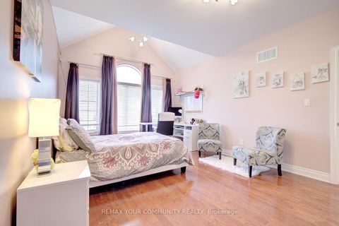 Photo 26 at 58 Michael Fisher Avenue, Patterson, Vaughan