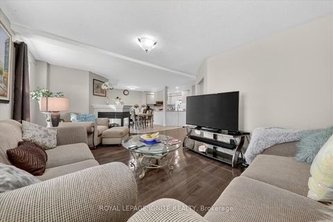 Photo 9 at 215 Drummond Drive, Maple, Vaughan