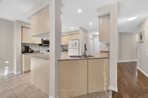 Photo 10 at 215 Drummond Drive, Maple, Vaughan