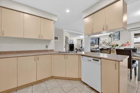 Photo 12 at 215 Drummond Drive, Maple, Vaughan