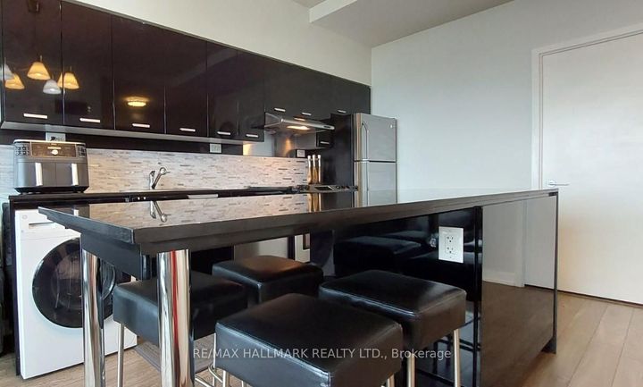 Photo 5 at Ph06 - 15 Singer Court, Bayview Village, Toronto