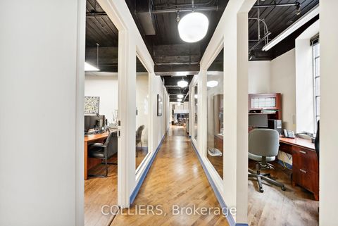 Photo 3 at 340 Richmond Street W, Waterfront Communities C1, Toronto