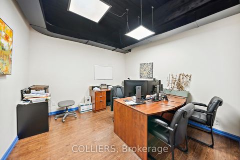 Photo 4 at 340 Richmond Street W, Waterfront Communities C1, Toronto