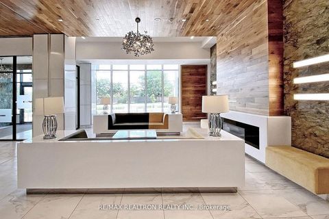 Photo 7 at 1122 - 7900 Bathurst Street, Beverley Glen, Vaughan