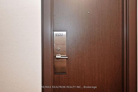 Photo 8 at 1122 - 7900 Bathurst Street, Beverley Glen, Vaughan