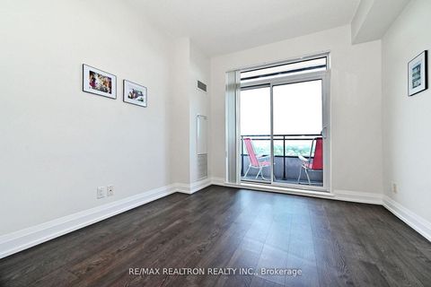 Photo 18 at 1122 - 7900 Bathurst Street, Beverley Glen, Vaughan