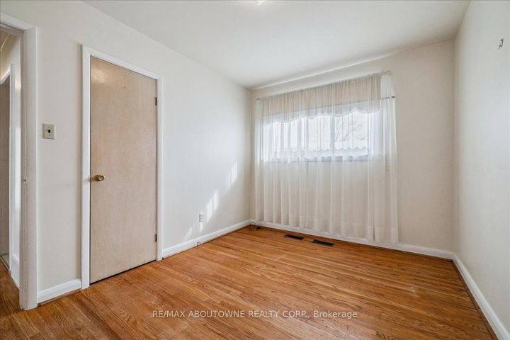 Photo 8 at 1332 Rebecca Street, WO West, Oakville