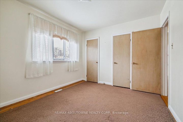 Photo 9 at 1332 Rebecca Street, WO West, Oakville