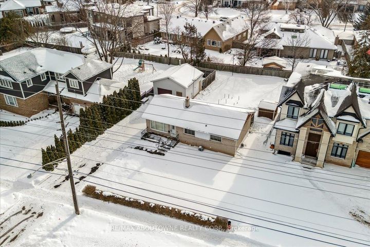 Photo 16 at 1332 Rebecca Street, WO West, Oakville