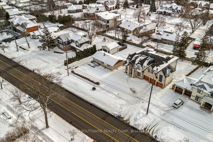 Photo 18 at 1332 Rebecca Street, WO West, Oakville