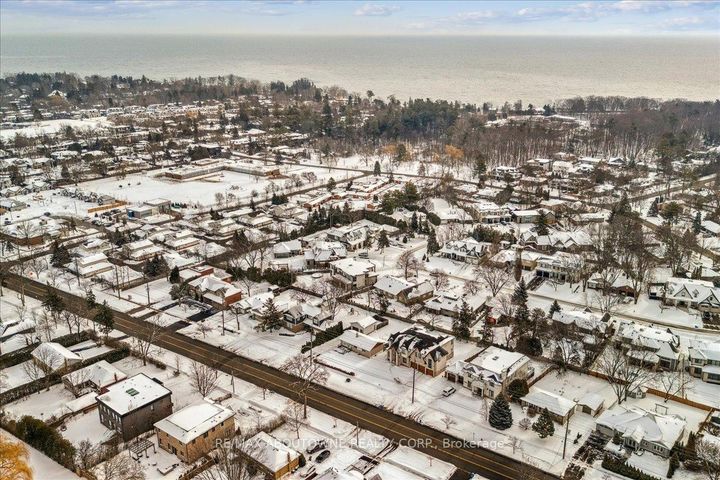 Photo 22 at 1332 Rebecca Street, WO West, Oakville