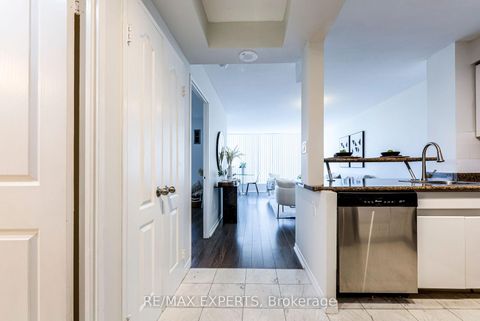 Photo 9 at 1006 - 942 Yonge Street, Annex, Toronto