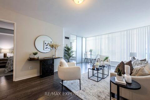 Photo 15 at 1006 - 942 Yonge Street, Annex, Toronto