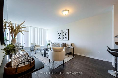 Photo 16 at 1006 - 942 Yonge Street, Annex, Toronto