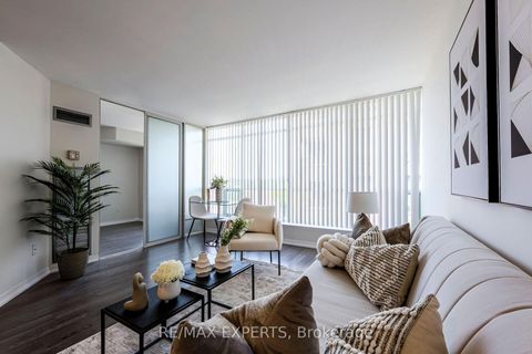 Photo 17 at 1006 - 942 Yonge Street, Annex, Toronto